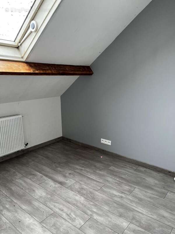 Maison à MESNIL-SAINT-NICAISE