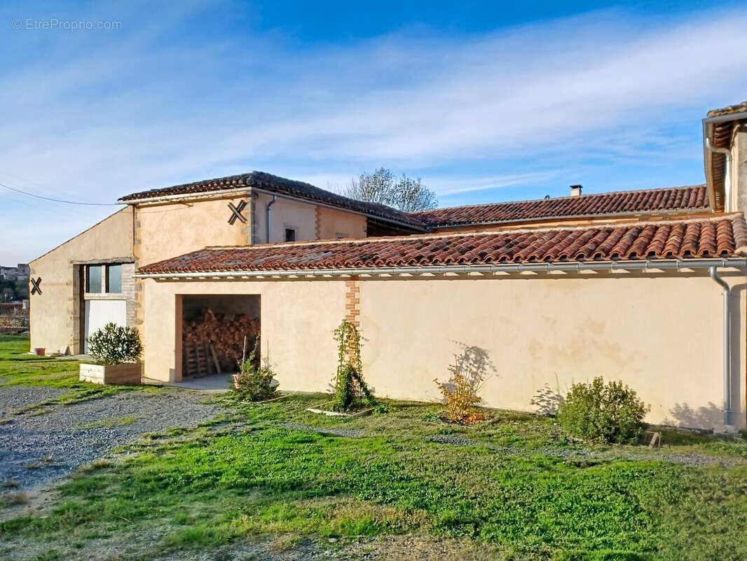 Maison à SAINT-BENOIT-DE-CARMAUX