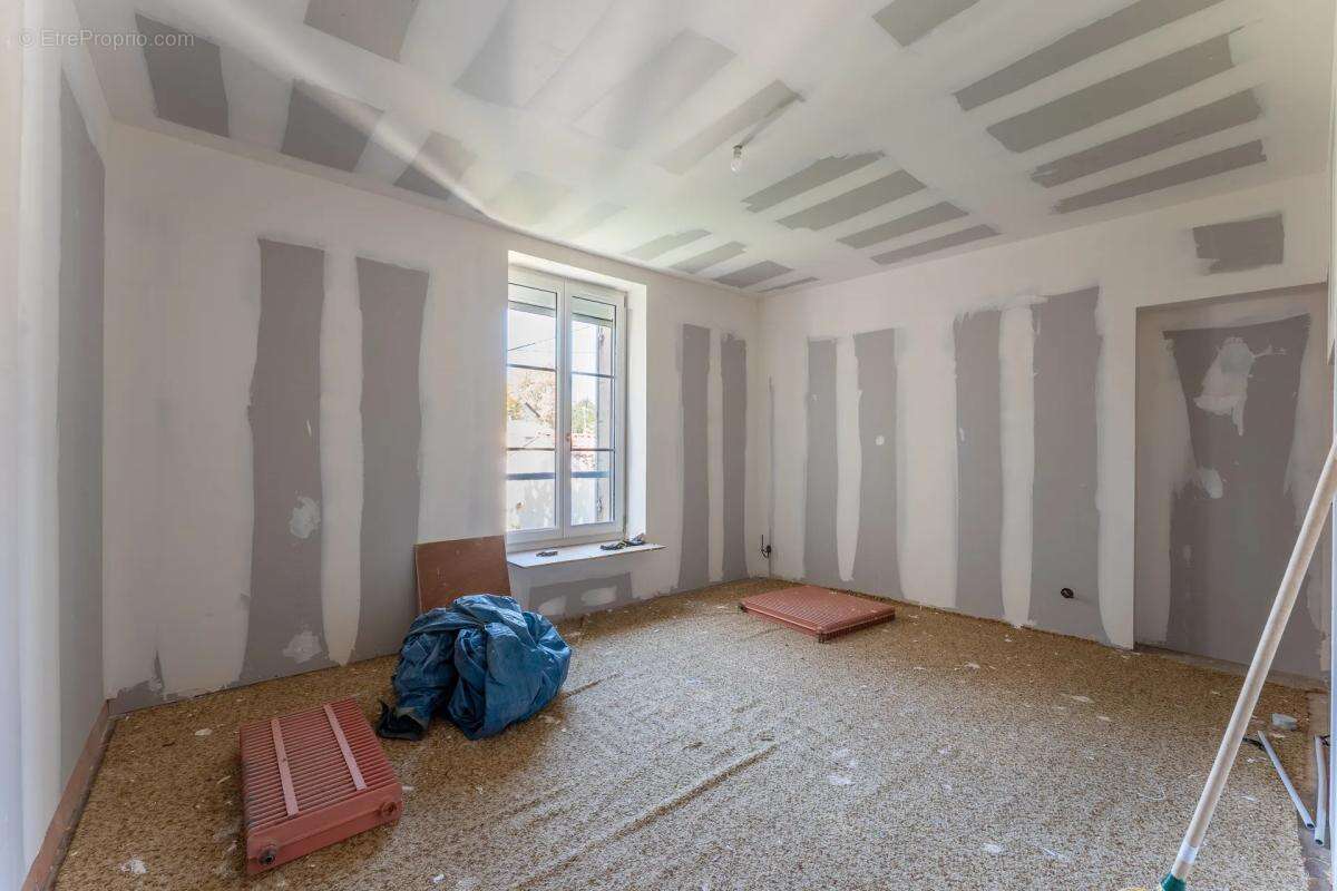 Maison à CASTILLON-LA-BATAILLE