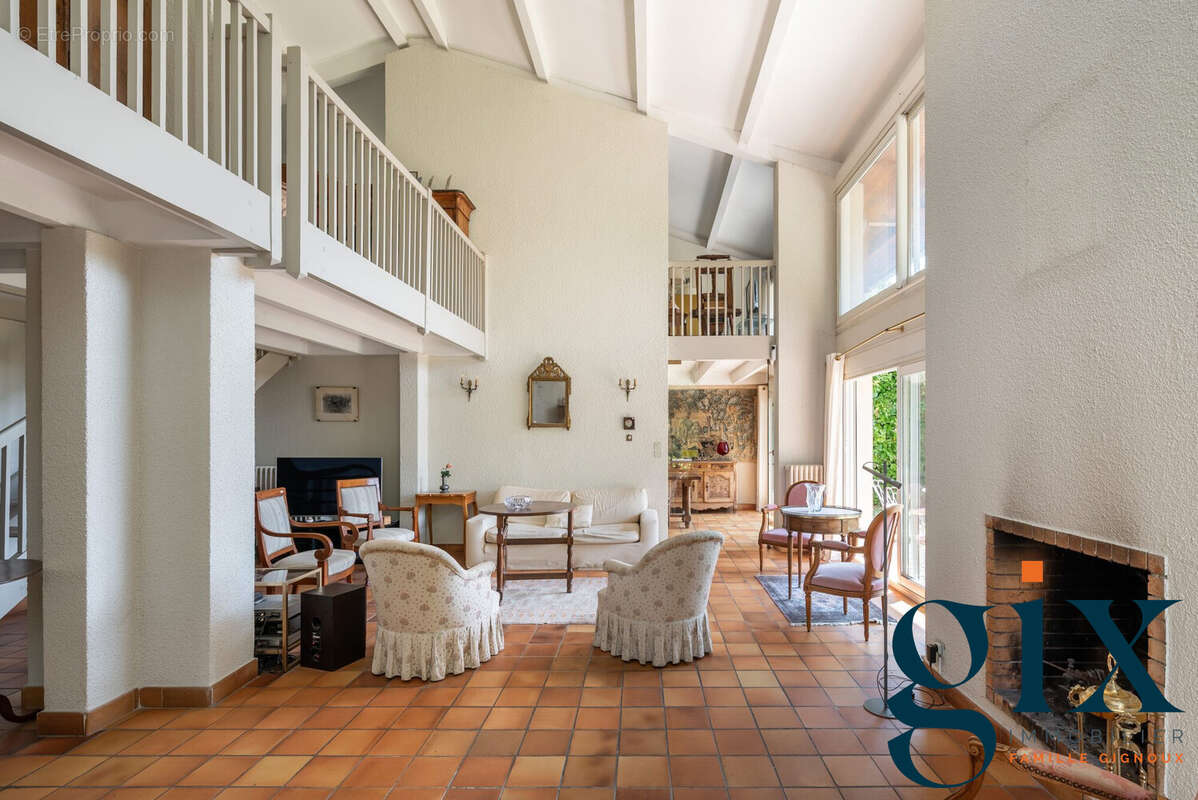 Maison à SAINT-ISMIER