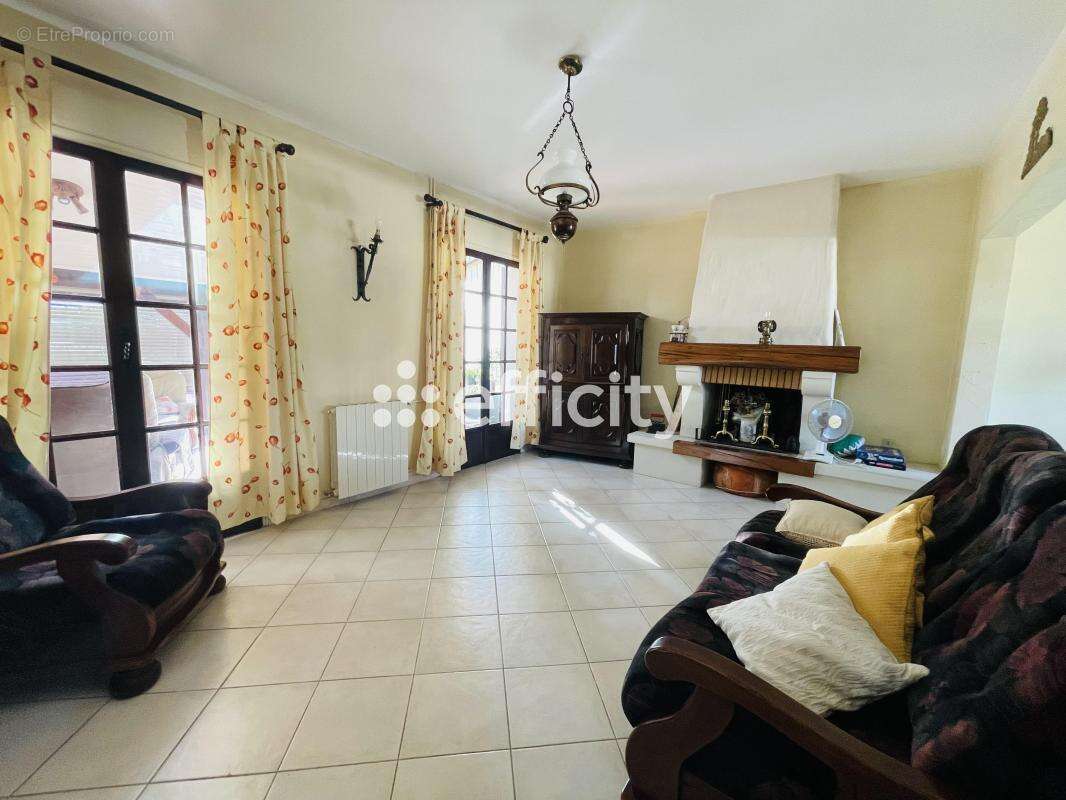 Maison à SAINTE-EULALIE