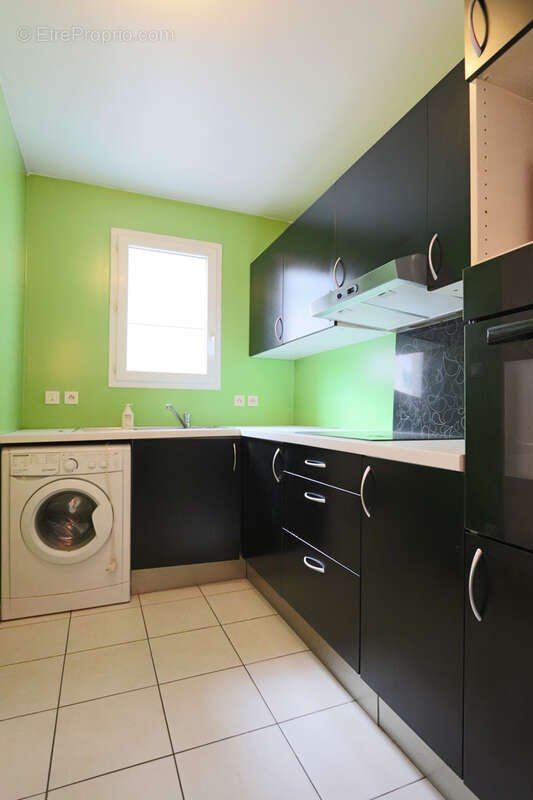 Appartement à LES PAVILLONS-SOUS-BOIS