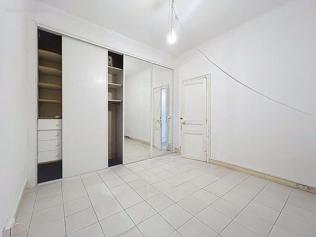 Appartement à MARSEILLE-6E