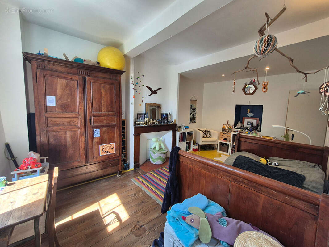 Maison de caractère T8 de 211 m² sur terrain de 948 m² avec piscine - photo 10