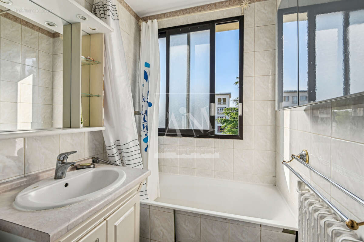 Appartement à NANTERRE