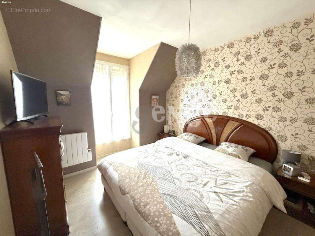 Maison à CLAYE-SOUILLY
