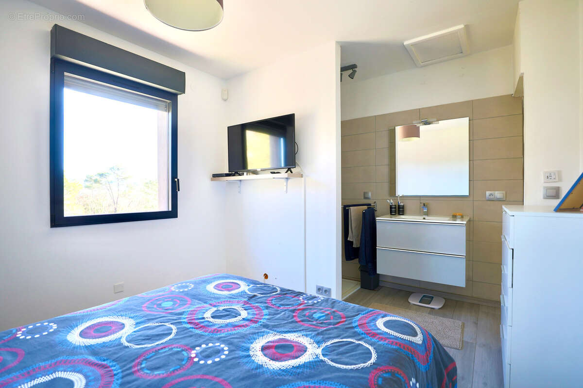 Maison à MEOUNES-LES-MONTRIEUX