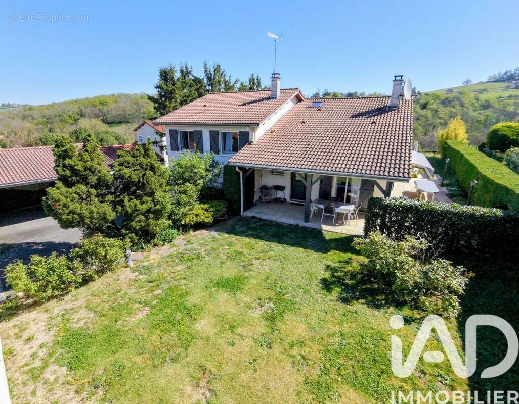 Photo 9 - Maison à SAINT-BONNET-LES-OULES