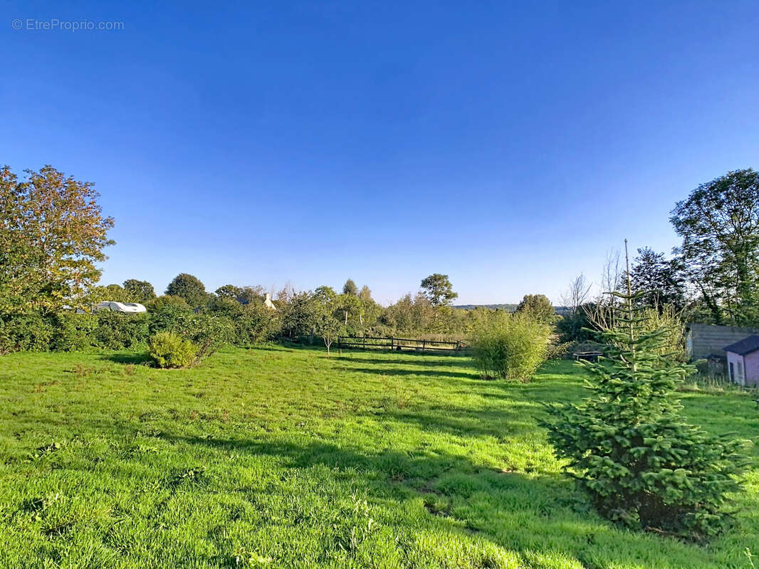 Maison à TILLY-SUR-SEULLES