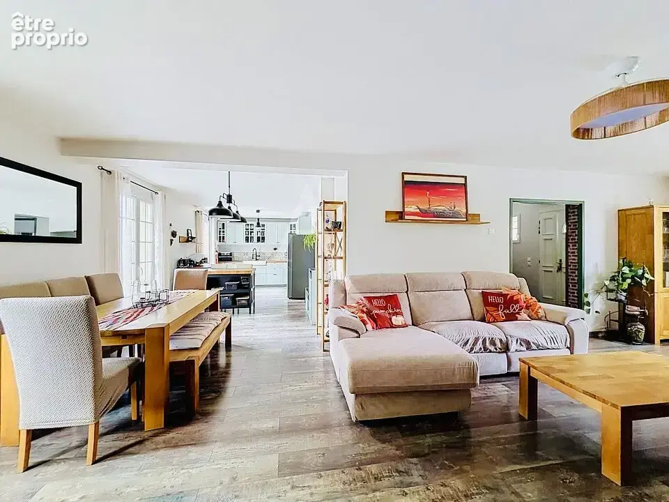 Superbe Maison 5 chambres sur sous sol total - photo 2