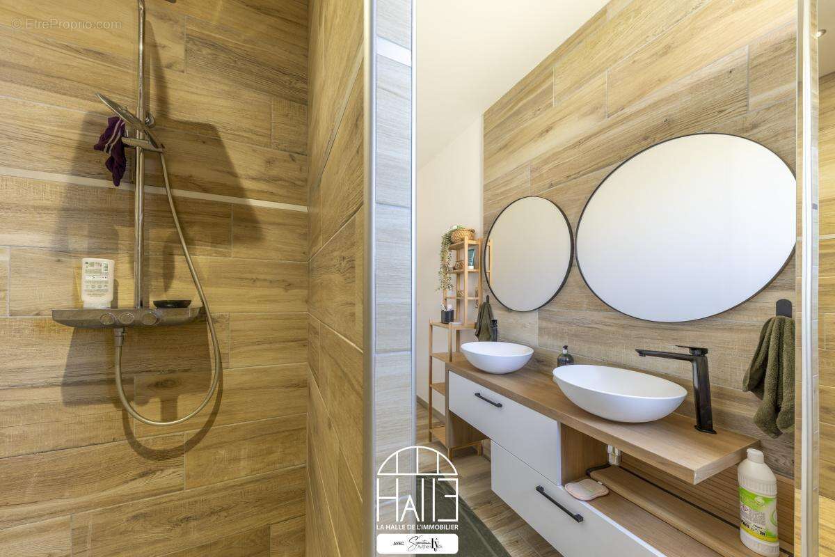 Maison 221 m² à Chateauroux  - photo 10