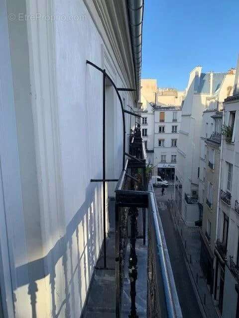 Appartement à PARIS-2E