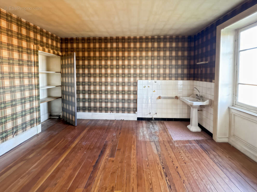 Appartement à REYRIEUX