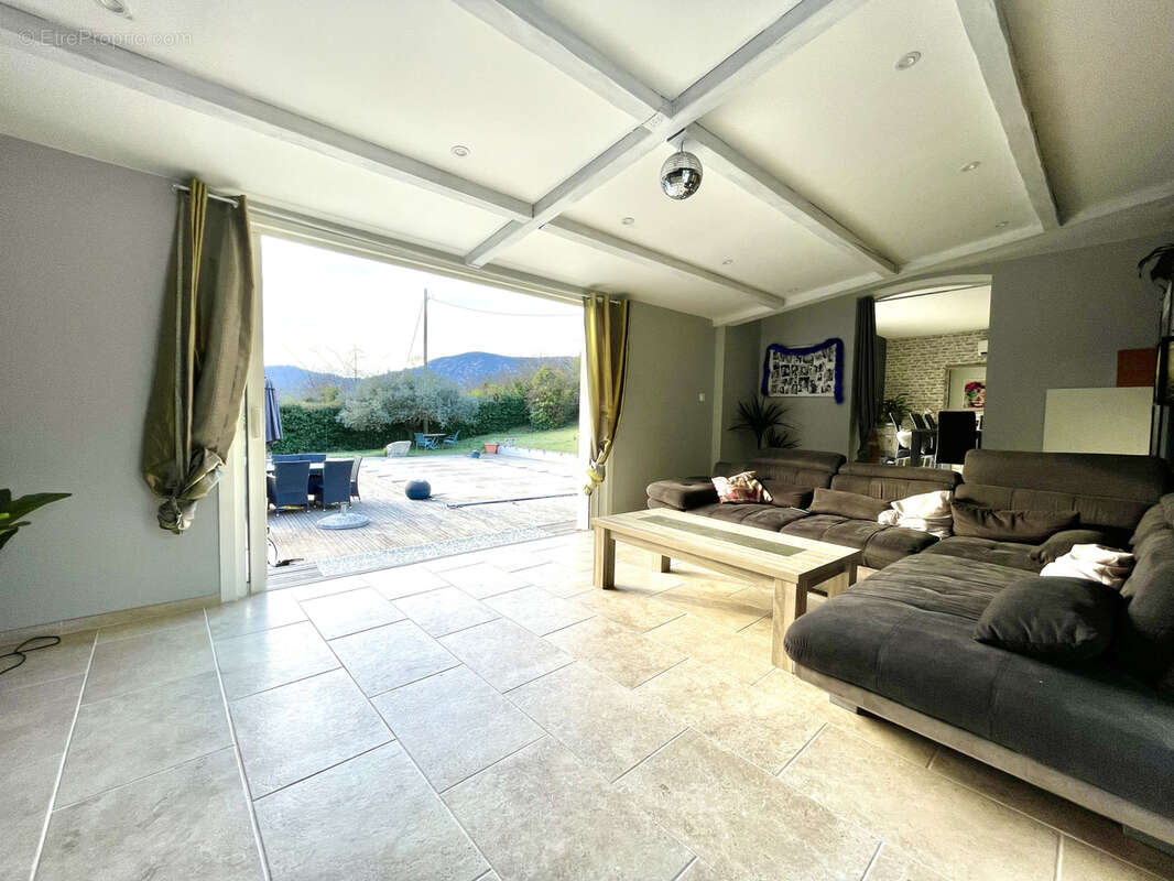 10 mn de vaison - maison avec terrain et piscine - photo 8