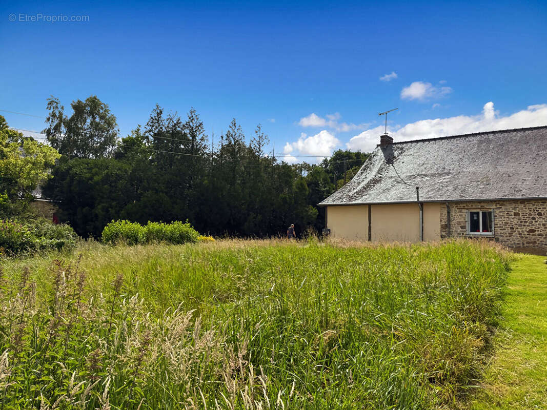 Maison en pierre à Gahard ? Cadre champêtre au calme, 2 chambres, terrain 850 m², prête à habiter - photo 2