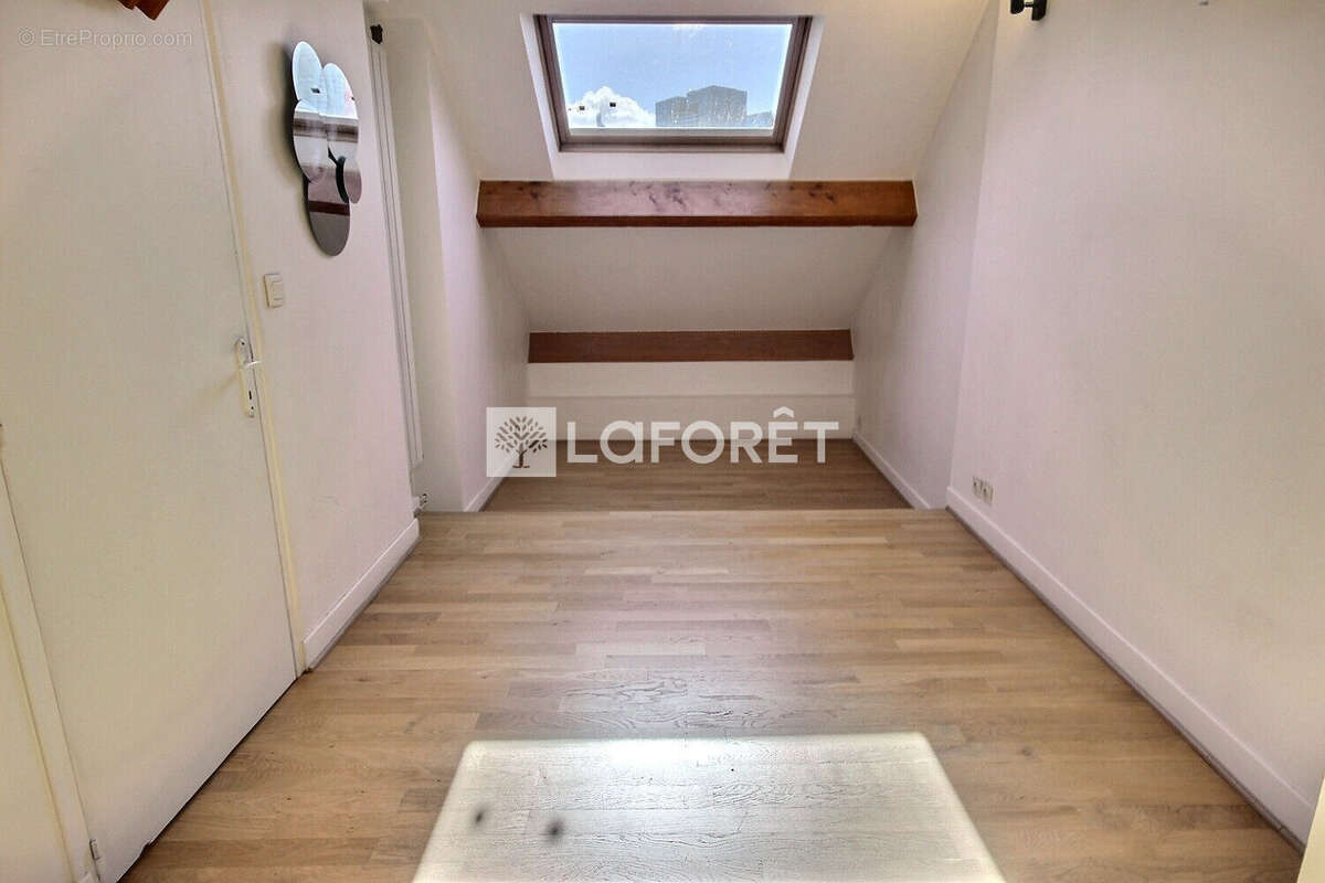 Maison à COURBEVOIE