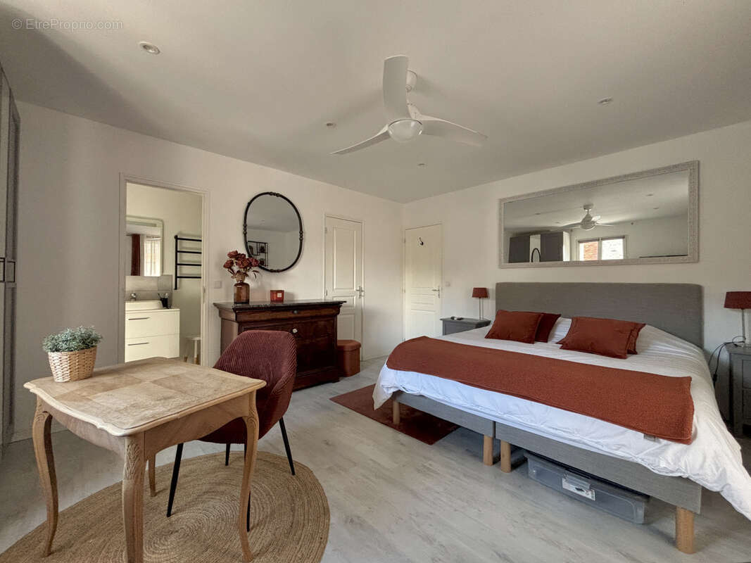 Maison à CRESSERONS