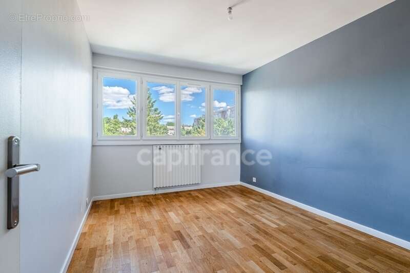 Appartement à SAINTE-FOY-LES-LYON