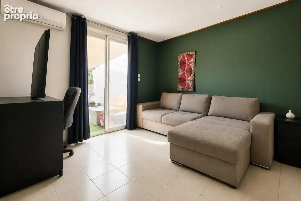 Appartement de 3 pièces de 65 m² à Perpignan + garage et cours - photo 3