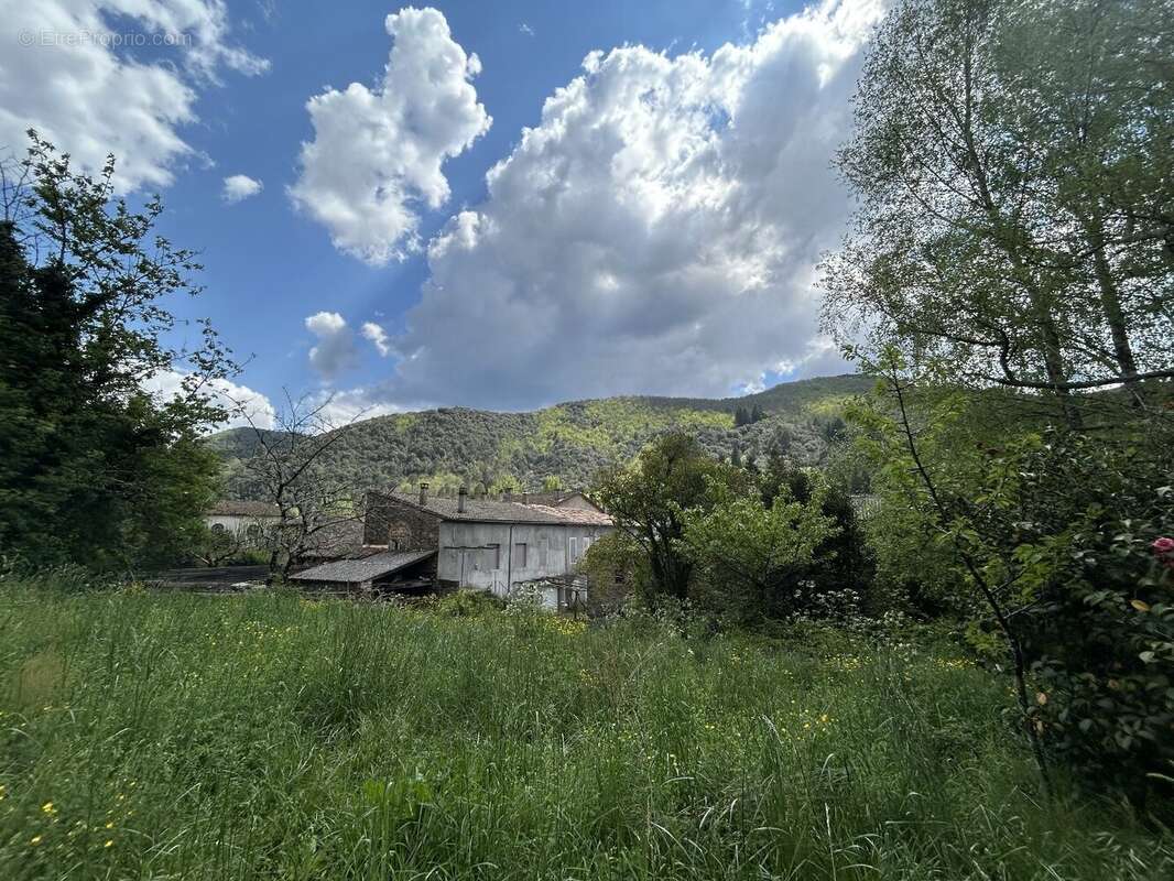 Maison à L&#039;ESTRECHURE