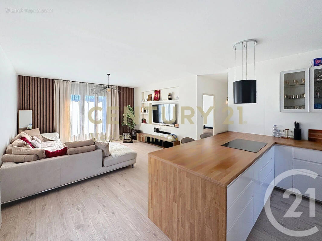 Maison à SAINT-JEAN-DE-VEDAS