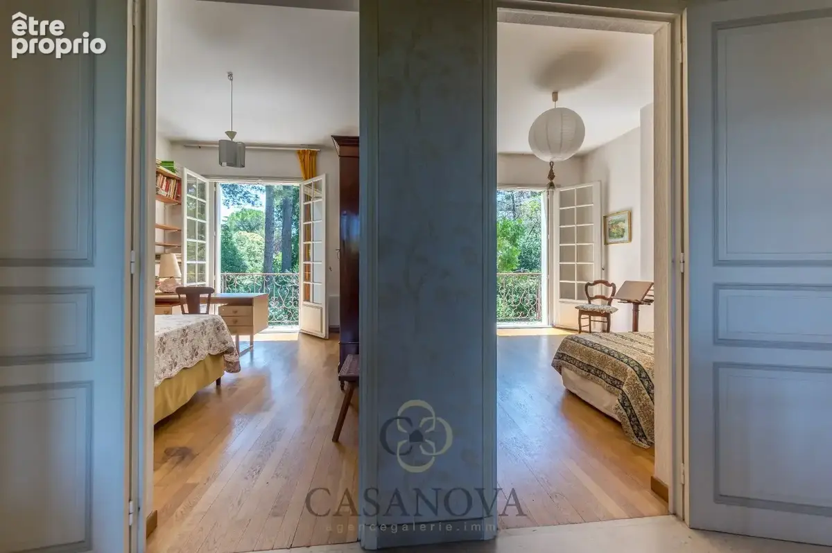 Maison familiale de plus de 270 m² avec parc arboré de 3 000 m² aux Arceaux à Montpellier - photo 26
