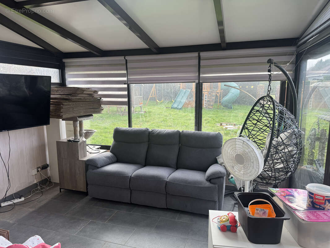 Maison à ILLEVILLE-SUR-MONTFORT