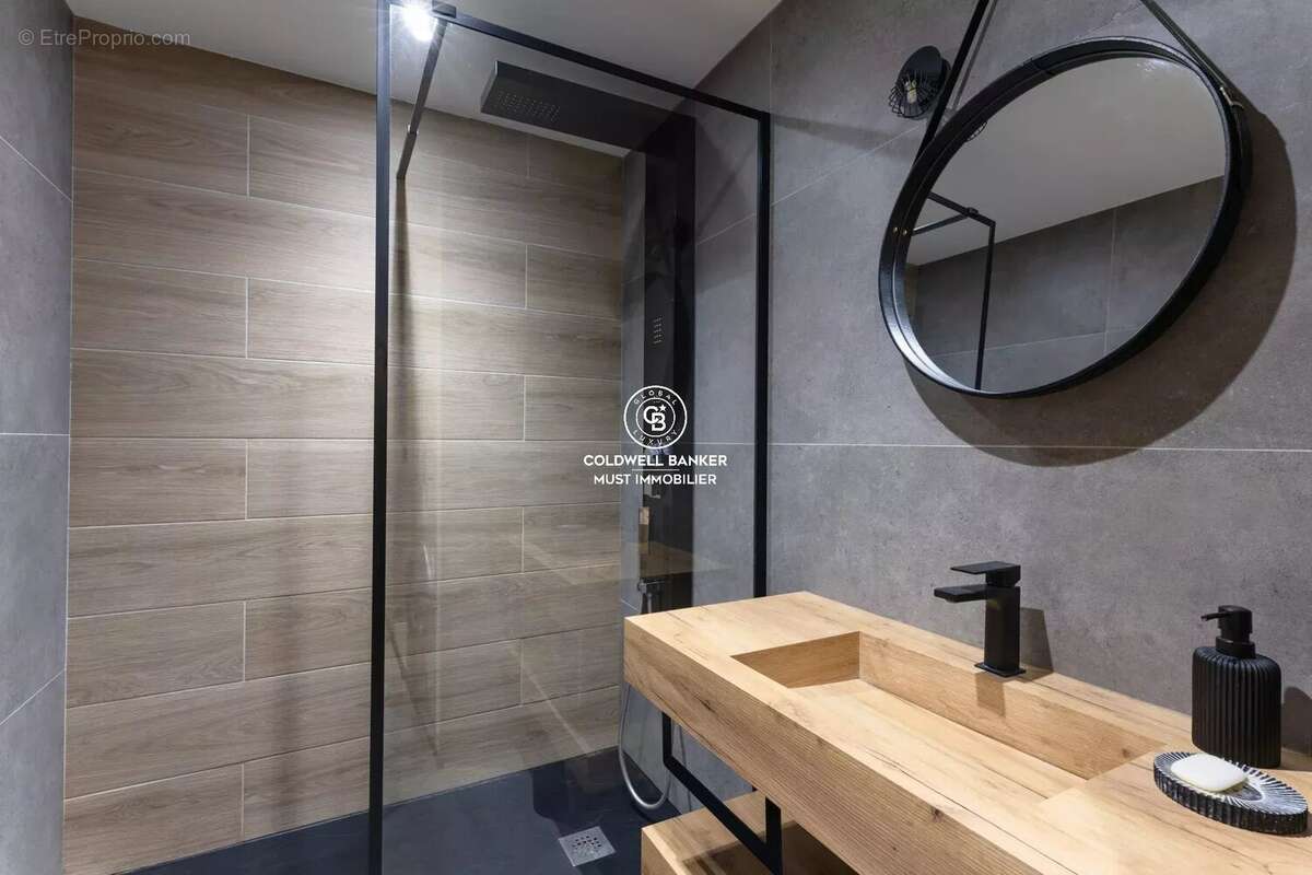 Appartement à FONT-ROMEU-ODEILLO-VIA