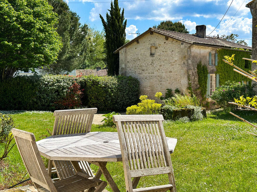 Maison à SAINT-GERMAIN-DU-SEUDRE