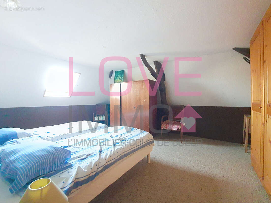 Maison à FAVERGES-DE-LA-TOUR