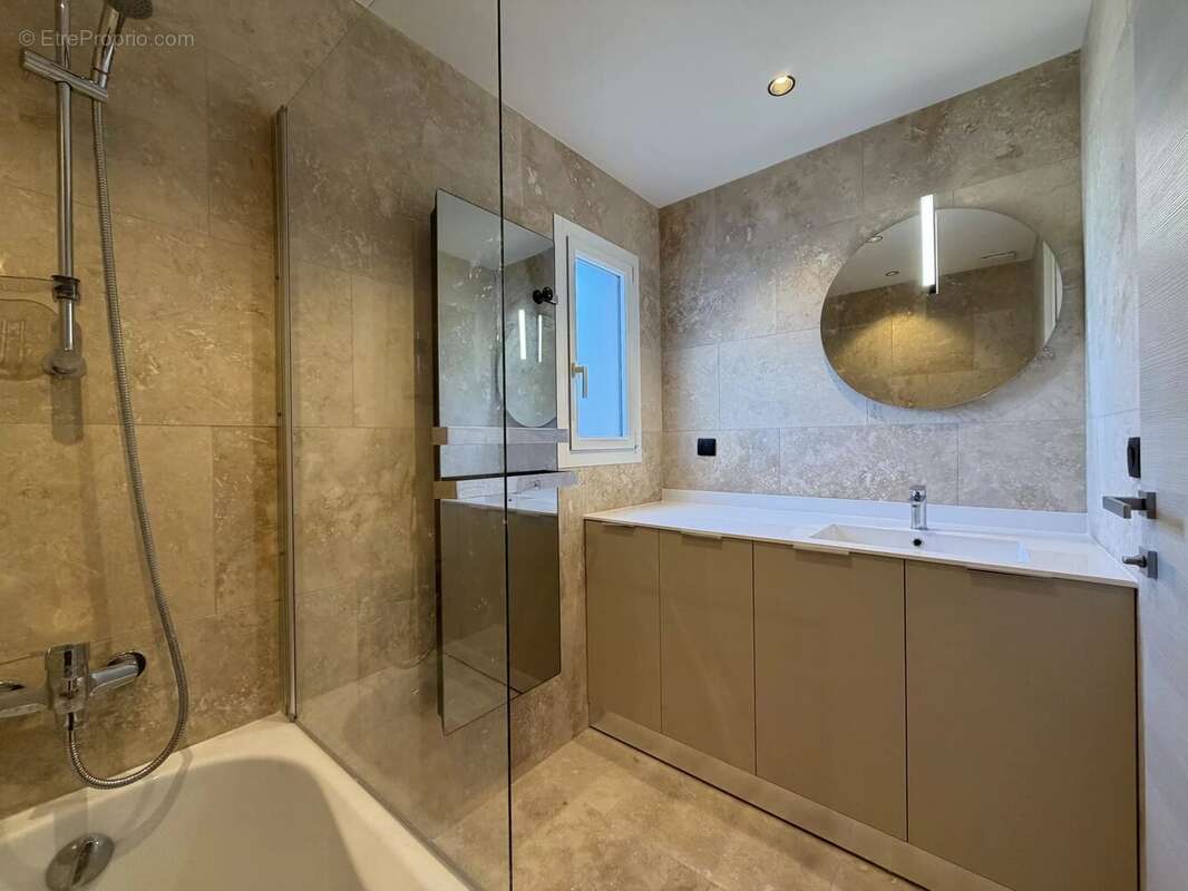 Appartement à CAGNES-SUR-MER