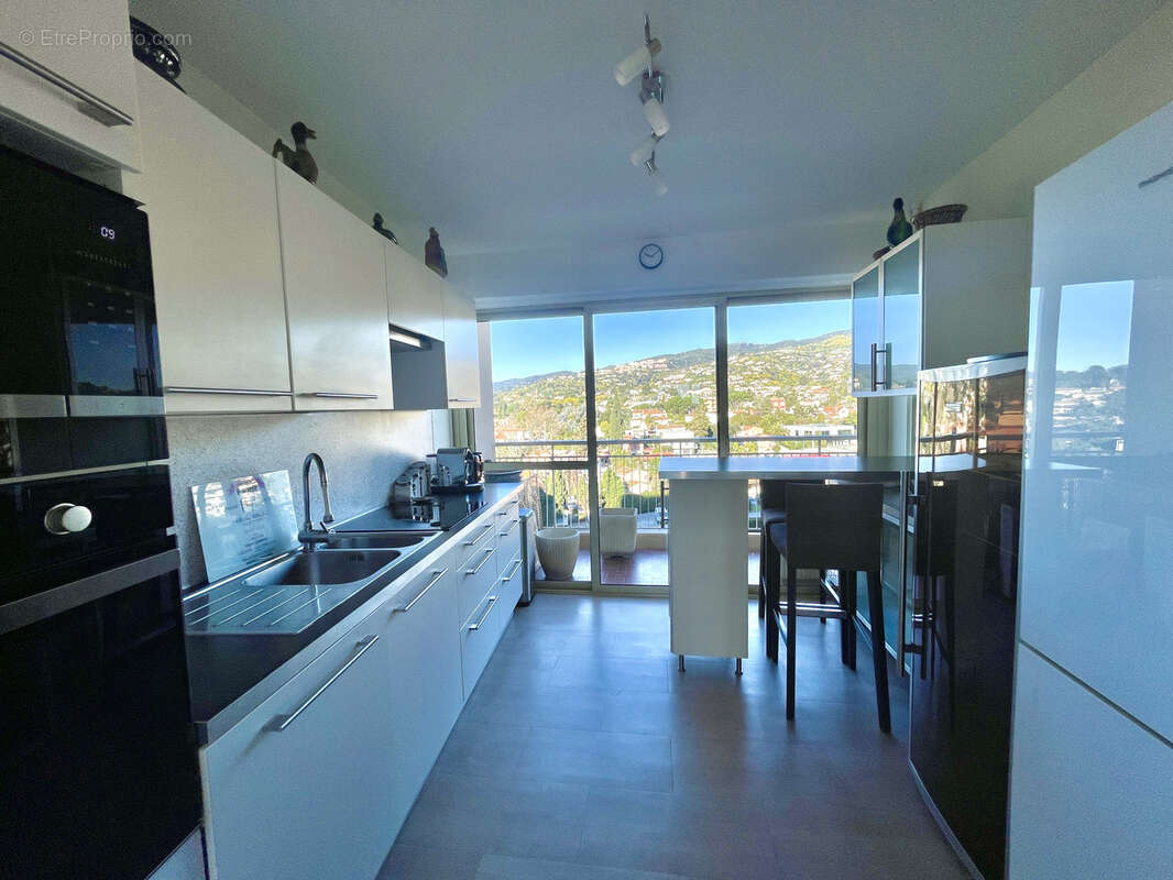 Appartement à MANDELIEU-LA-NAPOULE