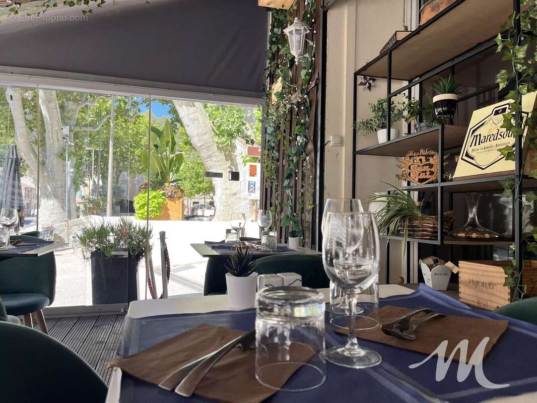 Fonds de commerce restaurant a vendre barjols avec terrasse et veranda - photo 3