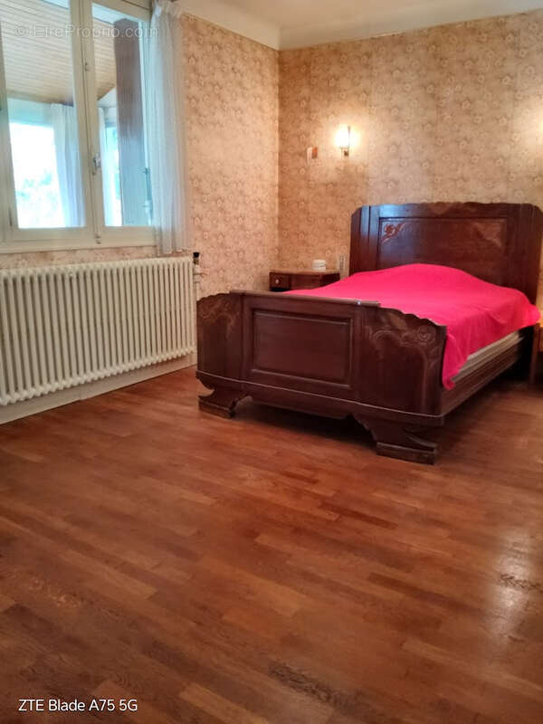 Maison à IS-EN-BASSIGNY