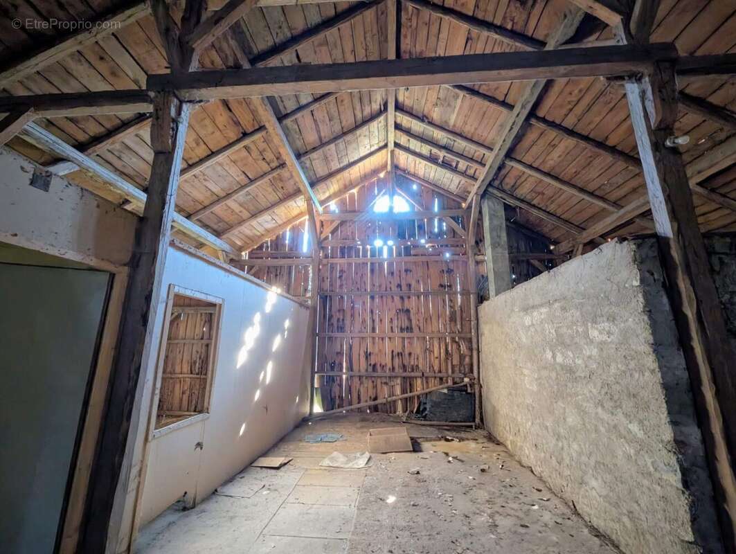 Maison à BOGEVE