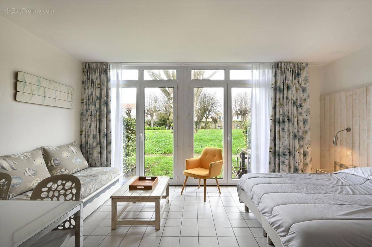 Appartement à SAINT-MARTIN-DE-RE