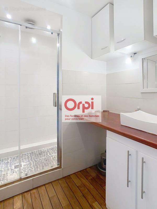 Appartement à ISSY-LES-MOULINEAUX