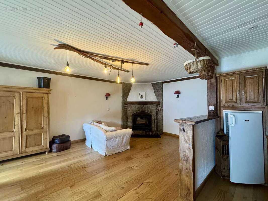 Maison à FONTRABIOUSE