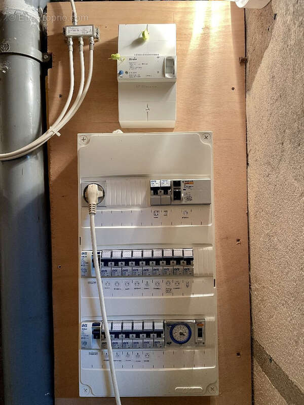 Maison à SAINT-THIBERY