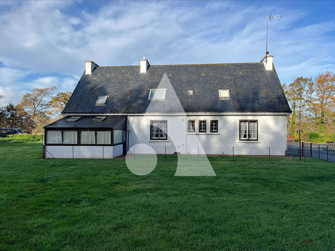 Maison à LOCOAL-MENDON