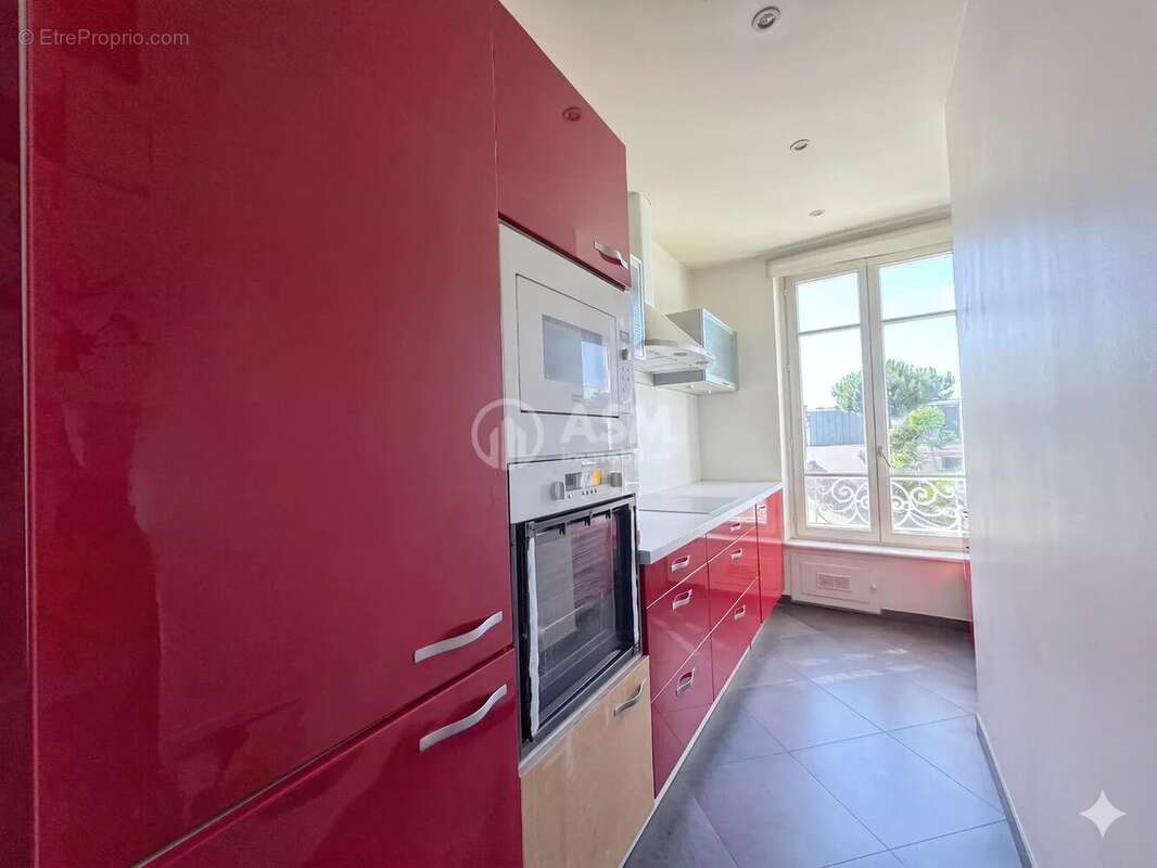 Appartement à BOIS-COLOMBES