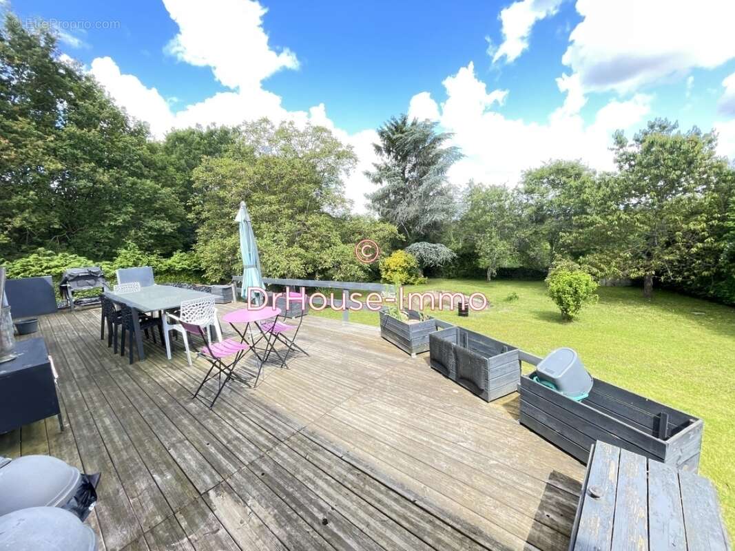 Maison à SAVIGNY-SUR-CLAIRIS