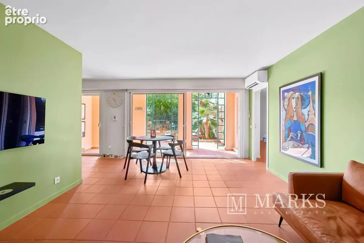 Appartement rénové d'une chambre avec grande terrasse orientée au sud - photo 11
