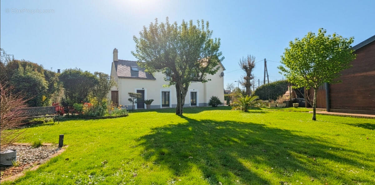 Maison à SAINT-MALO-DE-GUERSAC