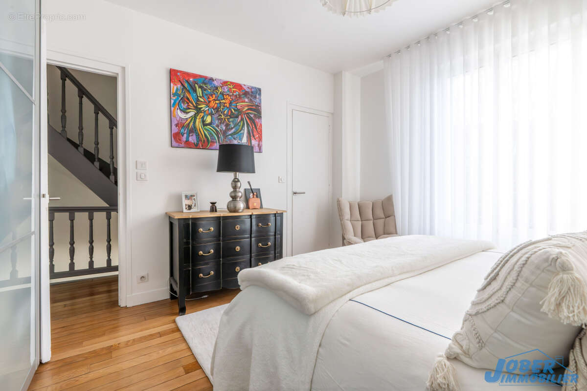 Maison à NOGENT-SUR-MARNE