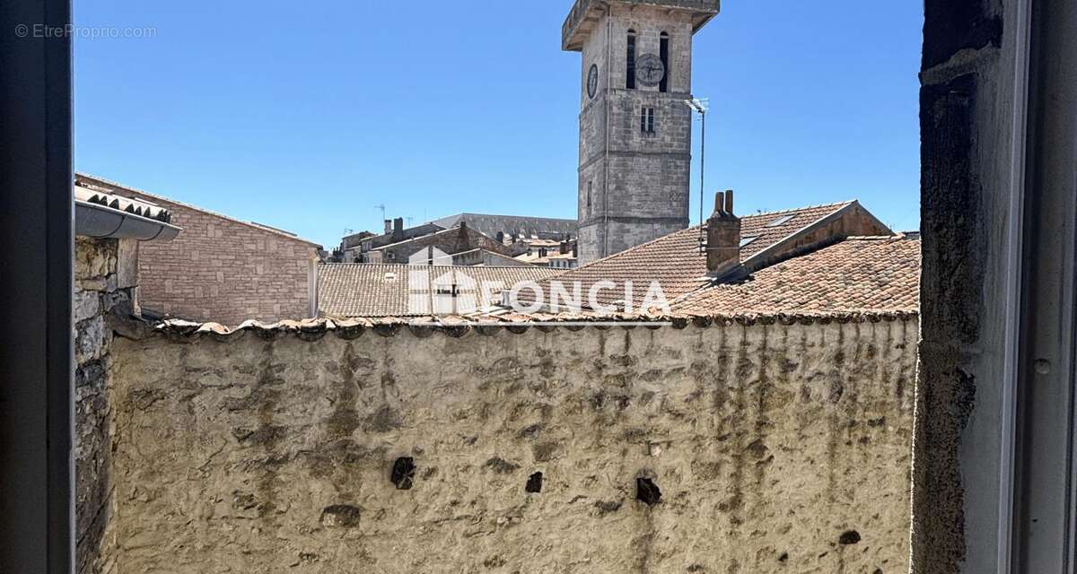 Spécial Investisseur – Immeuble de rapport en plein cœur de Rochefort - photo 4
