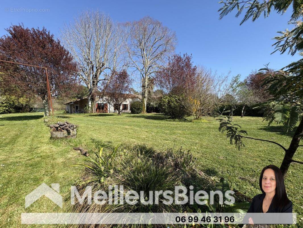 Maison à CHAMOUILLAC