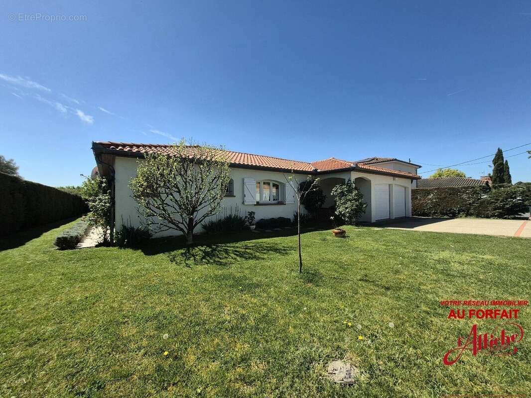 Maison à BRUGUIERES