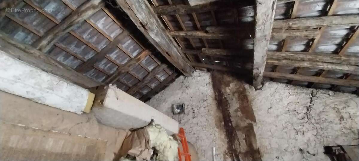 Maison à LA CHAPELLE-LES-LUXEUIL