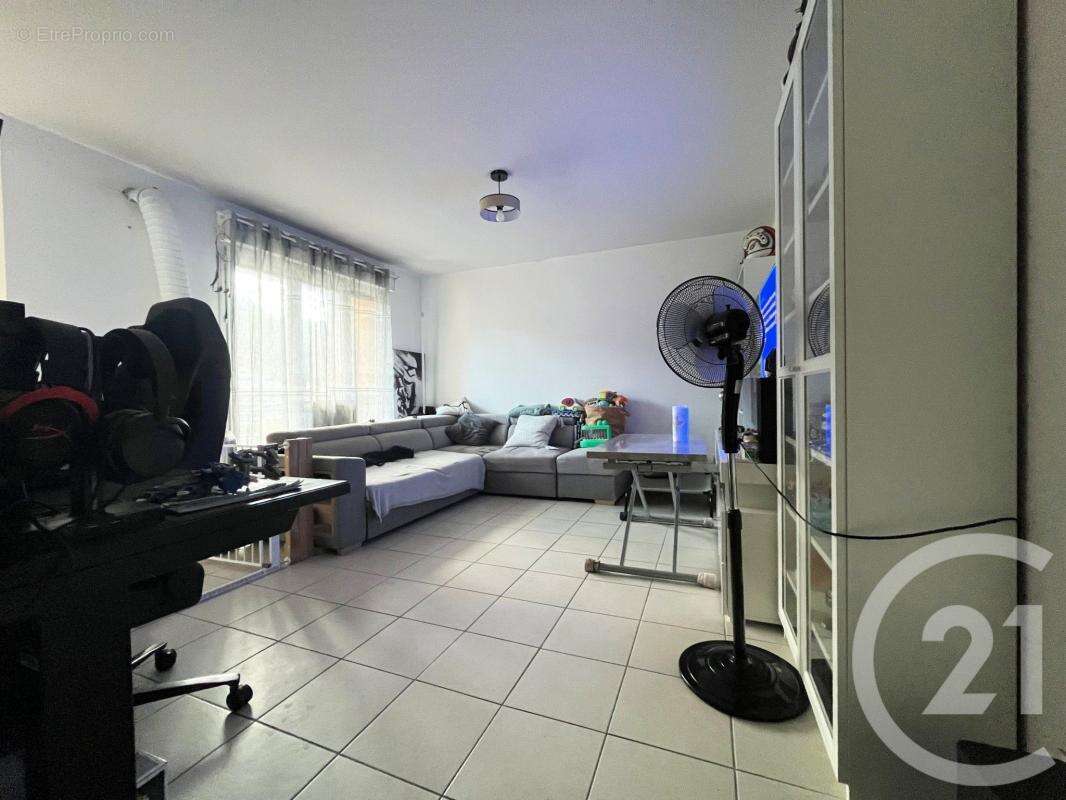 Appartement à SAINT-ANDRE-DE-LA-ROCHE